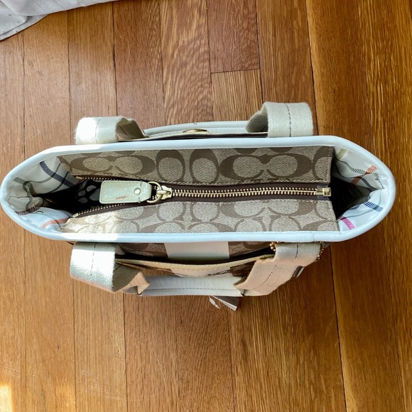 NWT Coach Heritage Stripe small tote white, brown and yellow - Picture 4 of 16